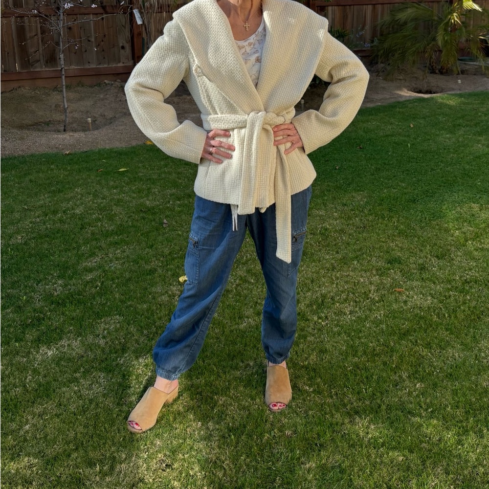BCBGMaxAzria Cream Wool Hooded Tie-Waist Jacket - Picture 5 of 6
